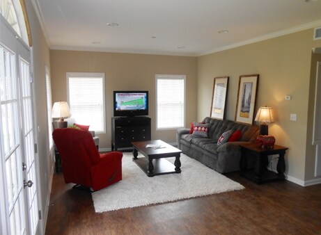 Interior Photo - Old Row at Cloverdale