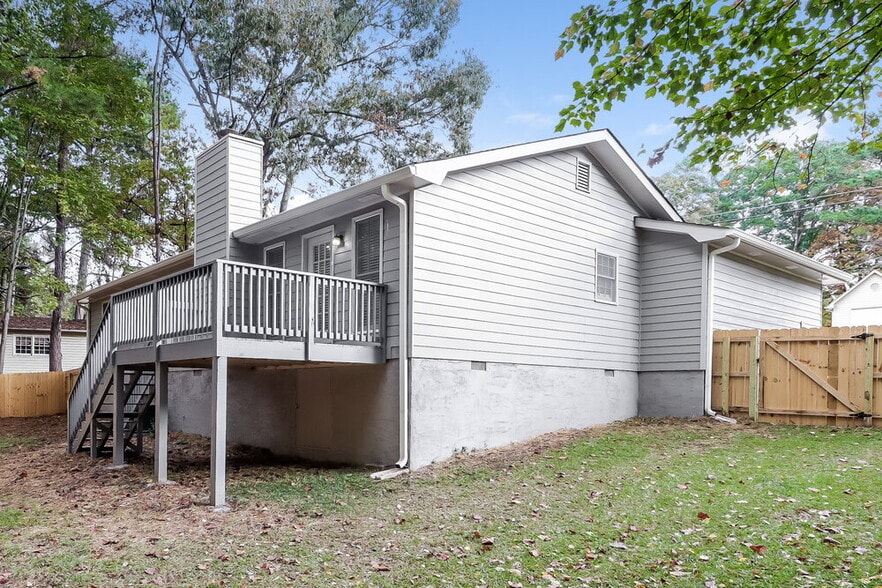 Building Photo - 1609 Sugar Plum Dr SW