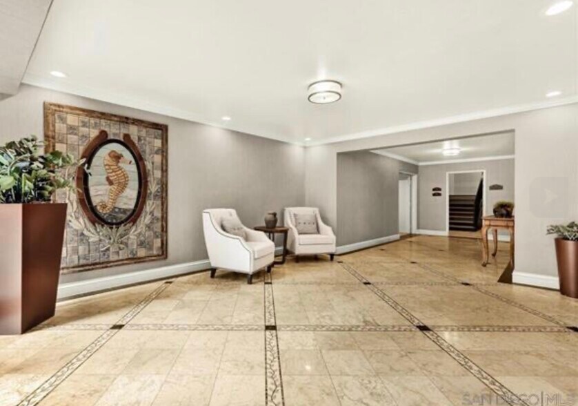 Building Photo - 1562 Camino Del Mar