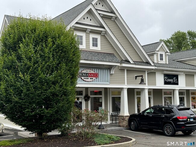 Building Photo - 11 Maple St