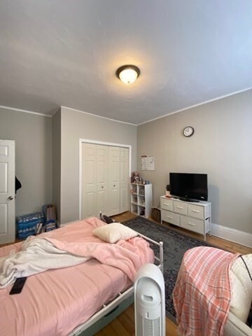 Building Photo - 10 Glenville Ave