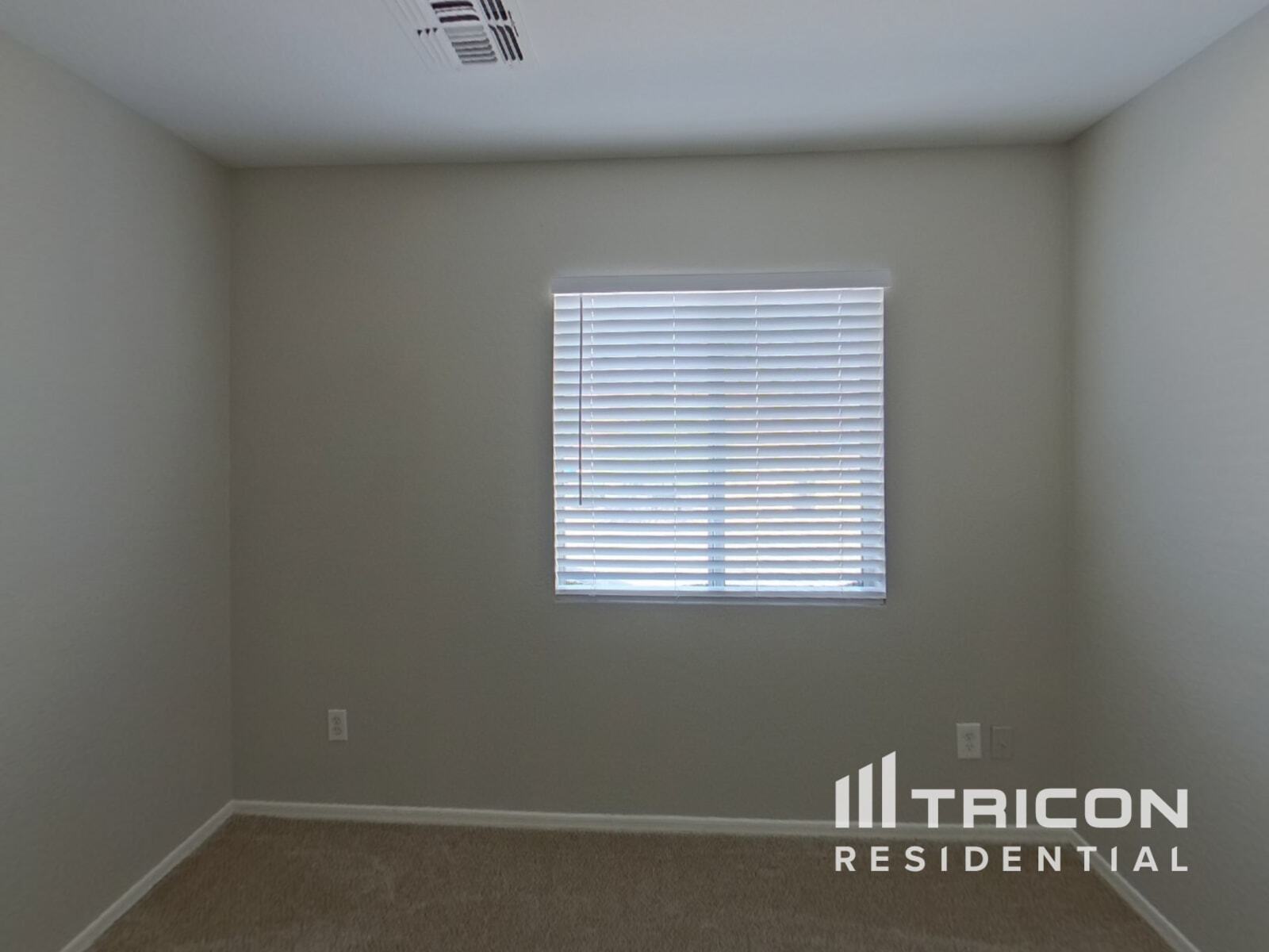 Building Photo - 4102 S 62nd Ln