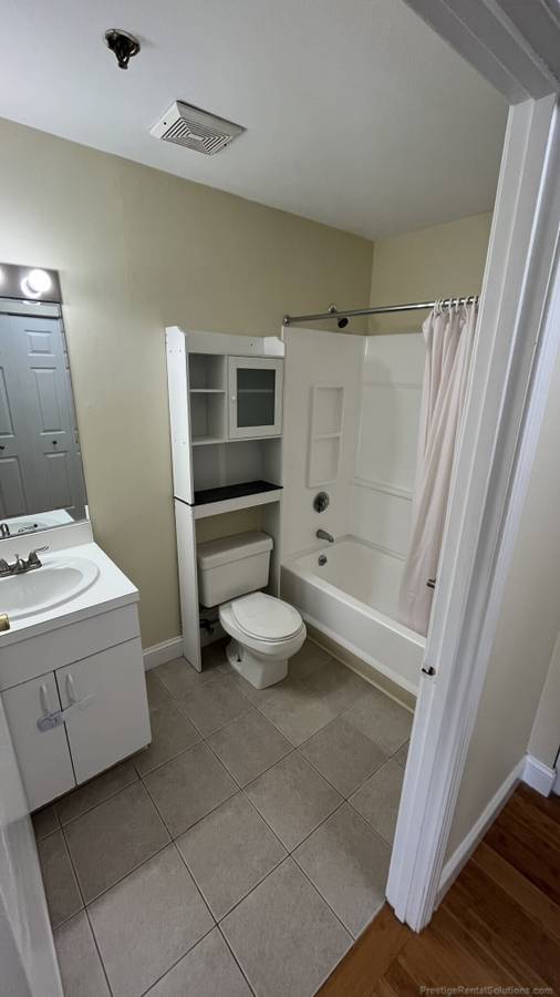 Building Photo - 9 Saint Joseph St