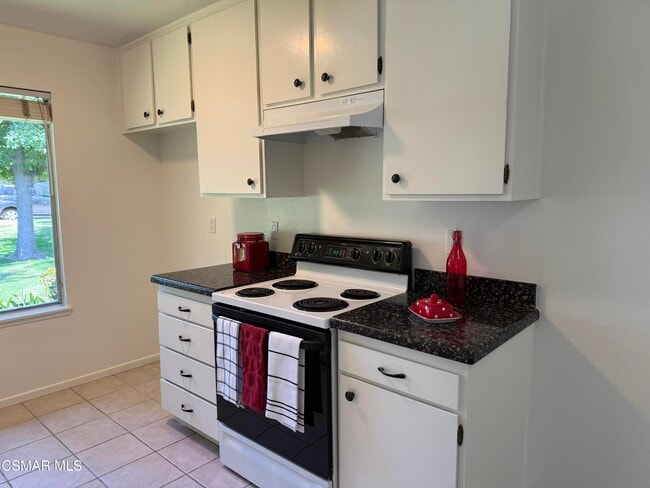 Building Photo - 1656 Orinda Ct