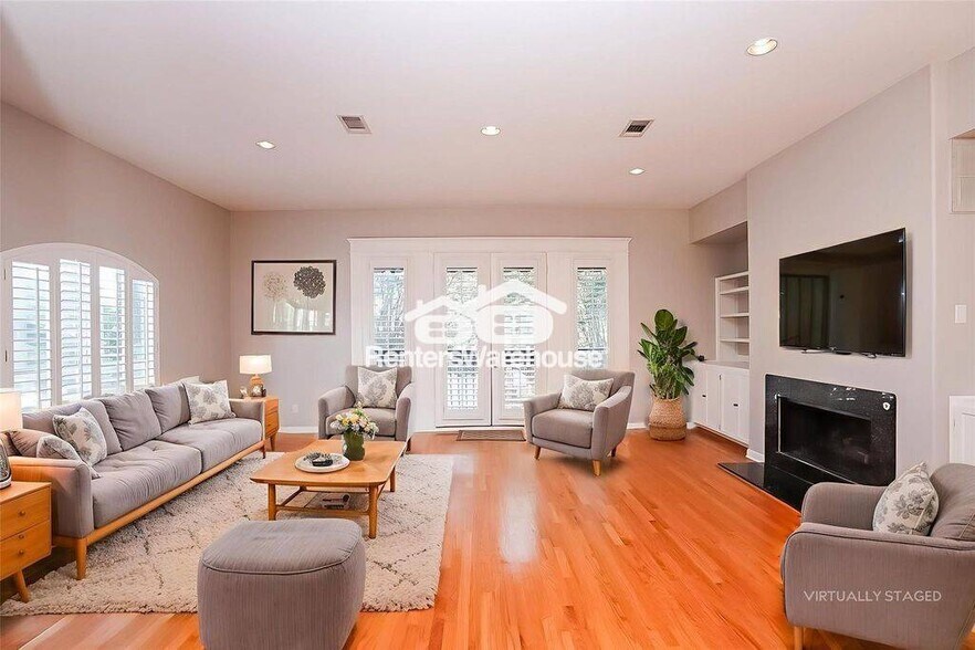 Primary Photo - 3818 Hazard St