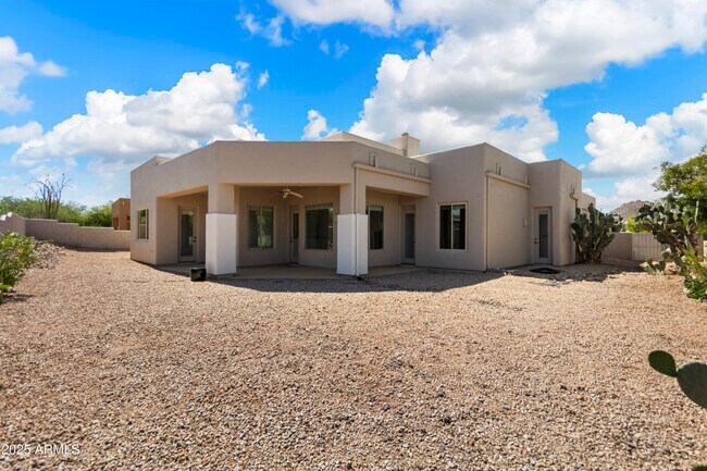 Building Photo - 11318 E White Feather Ln