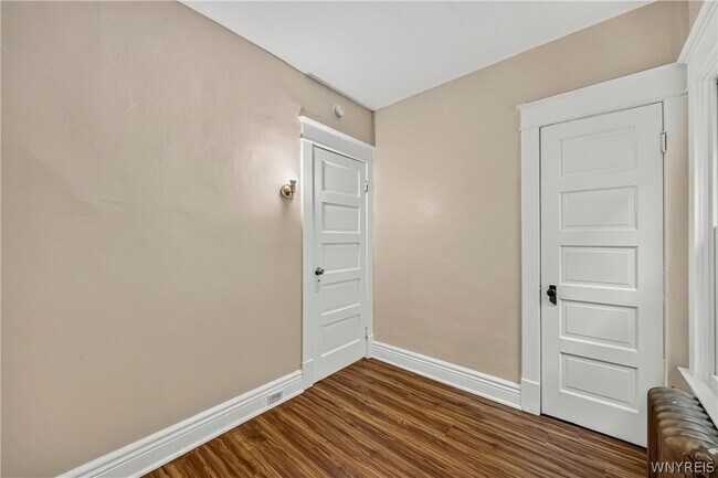 Building Photo - 563 Humboldt Pkwy