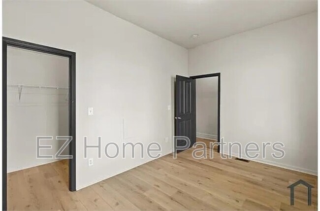 Building Photo - 2317 Indiana Ave