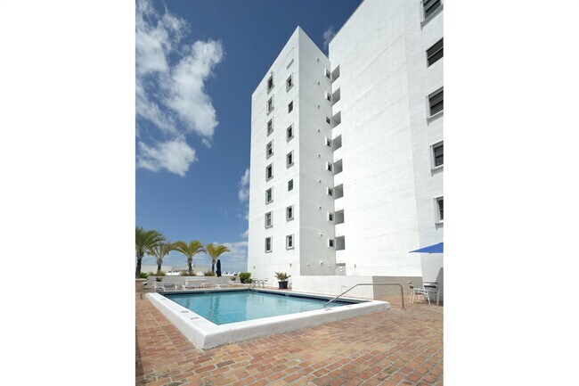 Building Photo - 1775 Washington Ave