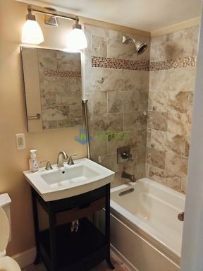 Building Photo - Upscale beautiful and spacious 3-bedroom, 2.5-bathroom apartment Oakland/Shadyside area