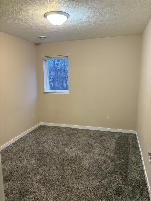 Building Photo - 128 NE 3rd St