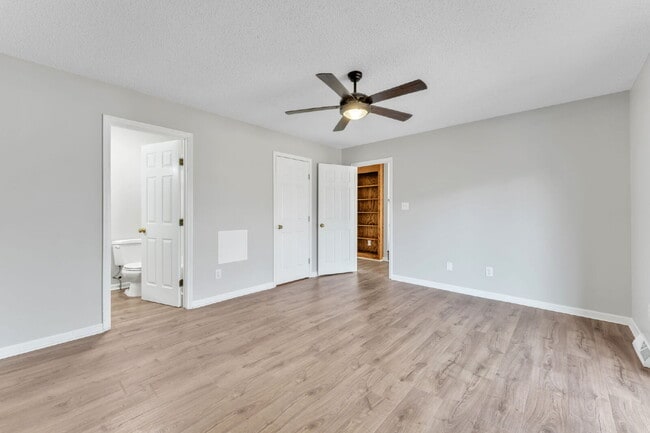 Building Photo - 3BR / 2BA Off-Grid Luxury Living with Large Fenced Lot and Solar Power $2297/mo rent