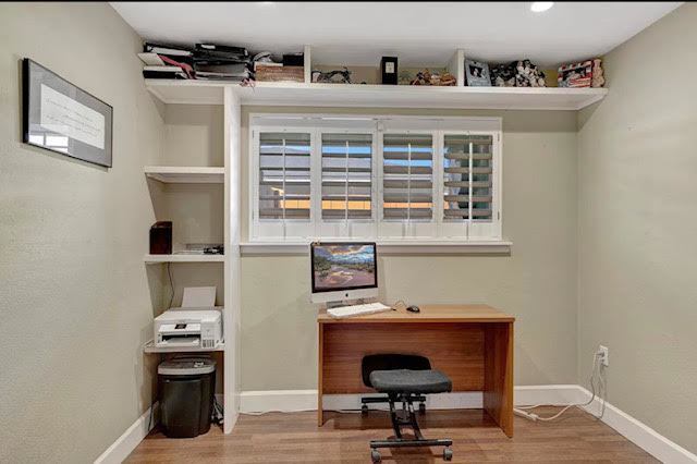 Building Photo - Arcadia Light Furnished Charmer with  Treehouse!!