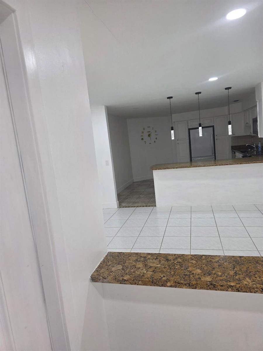 Building Photo - 4443 Vicliff Rd