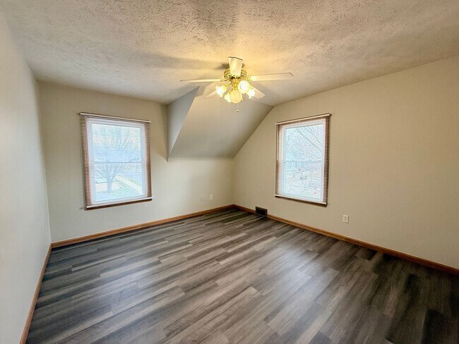 Building Photo - Stunning 3-Bedroom Home with Everything You’ve Been Looking For!