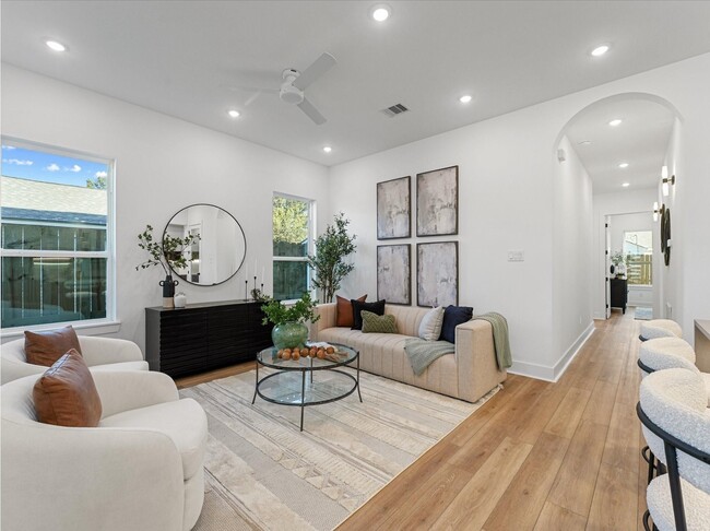 Building Photo - 8322 Williamsdell St