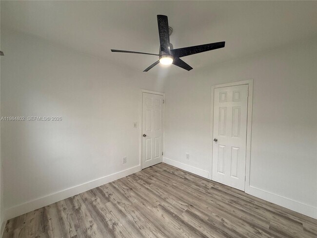 Building Photo - 1942 NE 172nd St