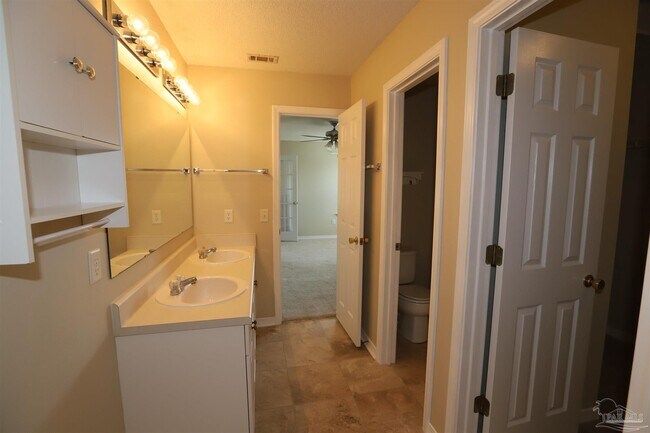Building Photo - 4100 Spinnaker Pl