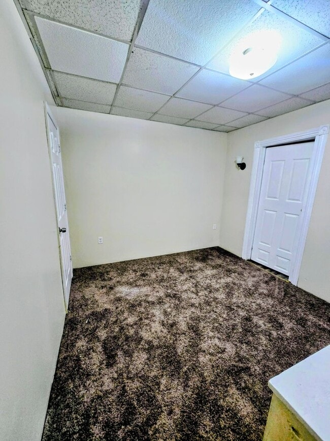 Building Photo - 6111 Old Bethlehem Pike