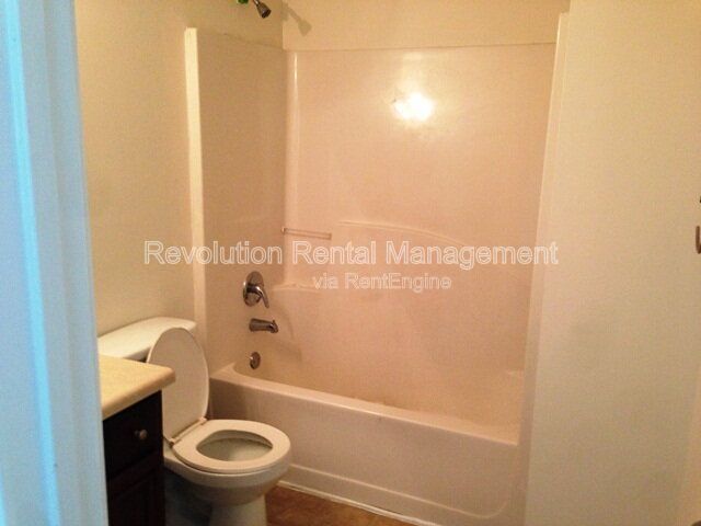 Building Photo - 380 Othello Dr