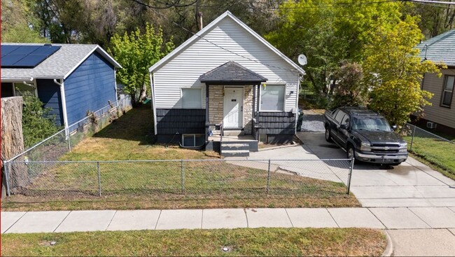 Primary Photo - 174 7th St