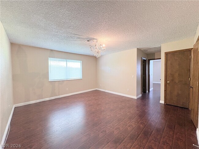 Building Photo - 2670 Sumac Ln