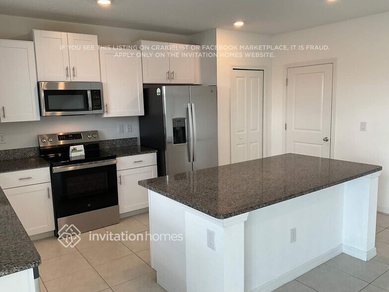 Building Photo - 11551 Lavender Loop