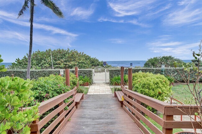 Building Photo - 6767 Collins Ave
