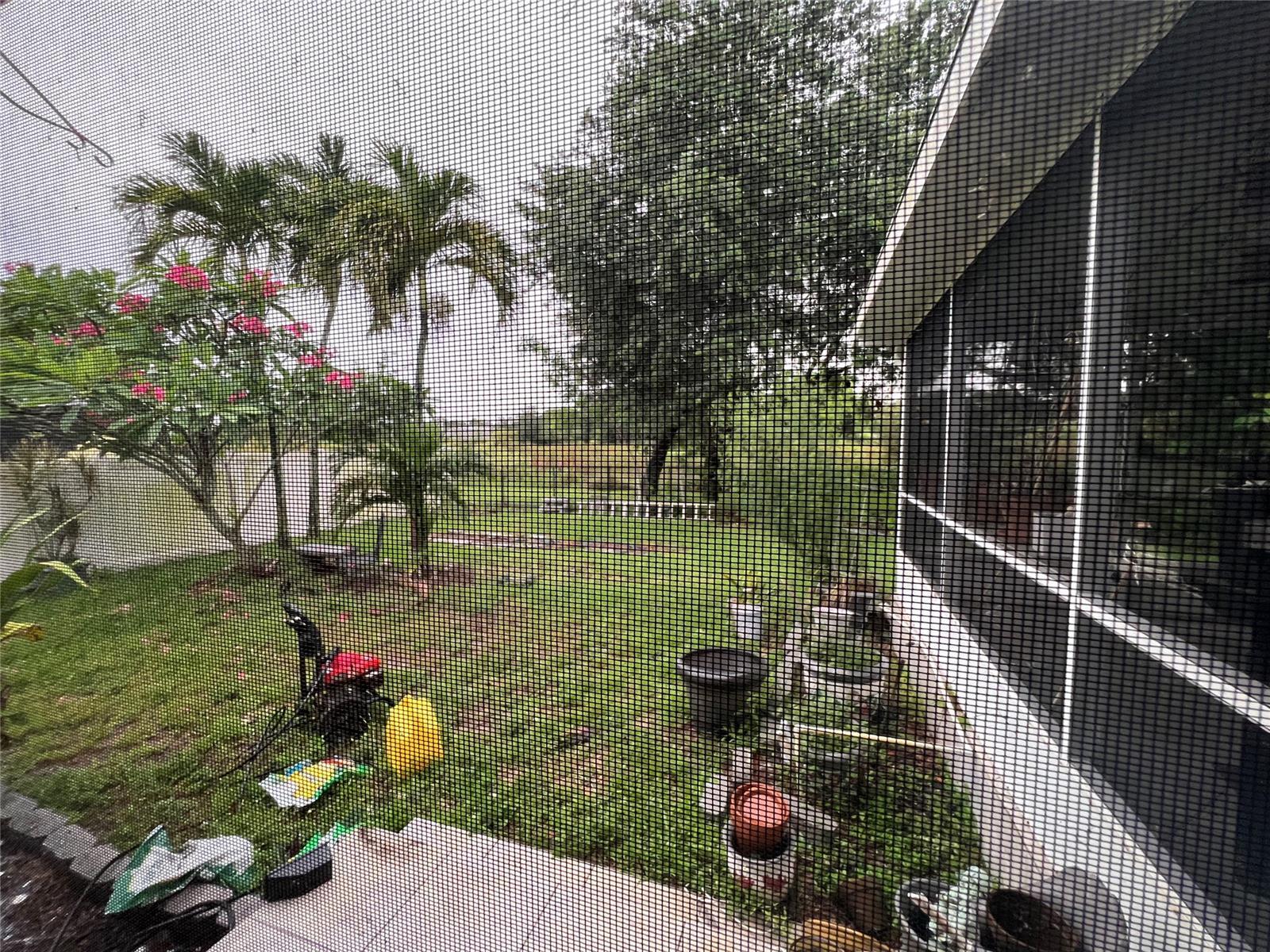 Building Photo - 7400 SW 37th Ct