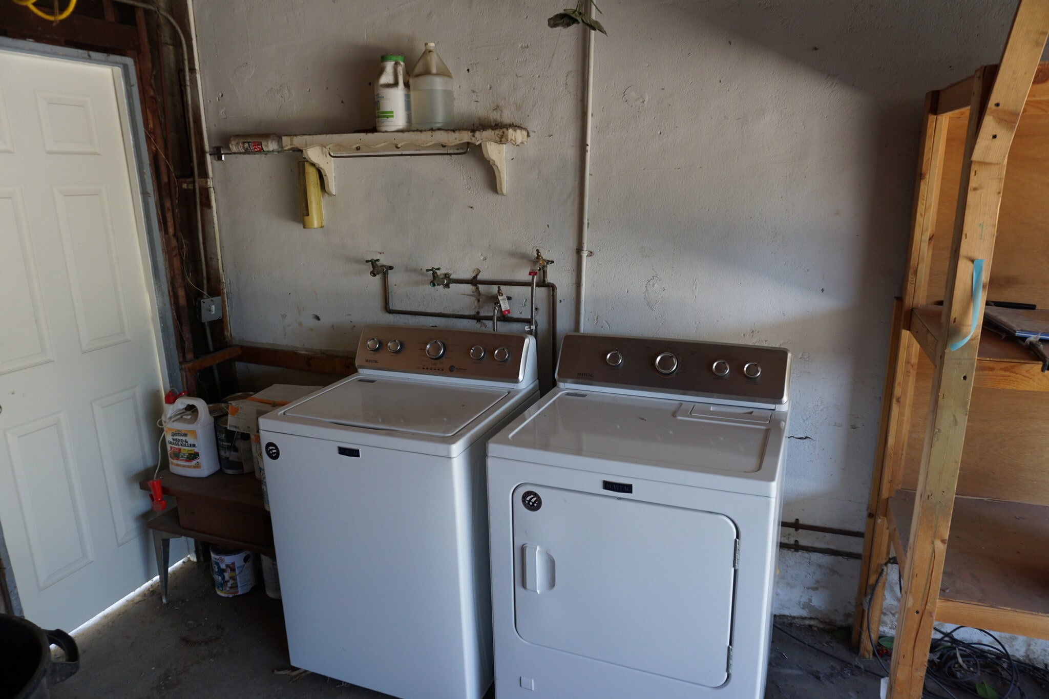 Building Photo - 7633 Enfield Ave