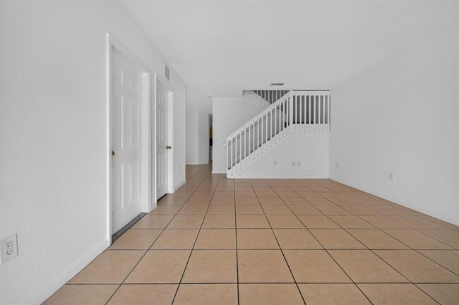 Building Photo - 5732 SW 162nd Pass