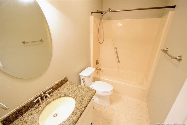 Building Photo - 213 Lofton Dr