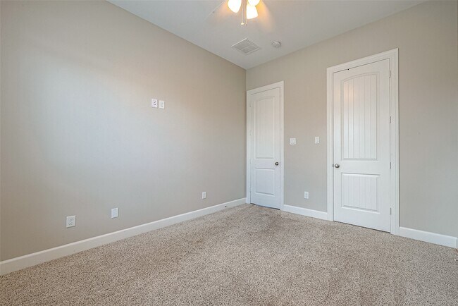 Building Photo - 6527 Camillia Ct