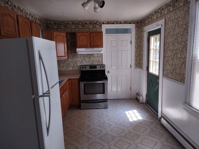 Building Photo - 118 S 17th St