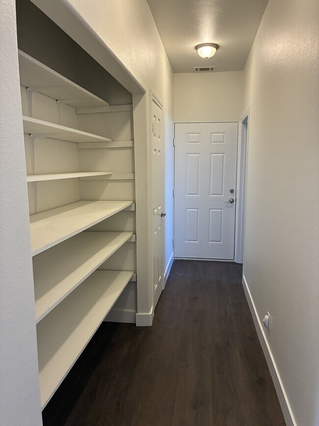 Building Photo - 3080 Lindero St