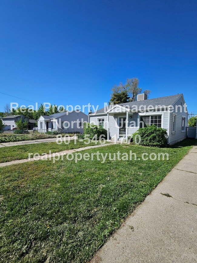 Building Photo - Charming 2-bedroom Home in Layton Now Avai...