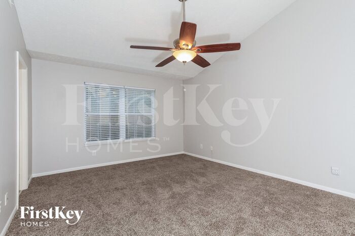 Building Photo - 6278 Maple Grove