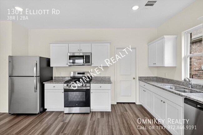 Building Photo - 1301 Elliott Rd