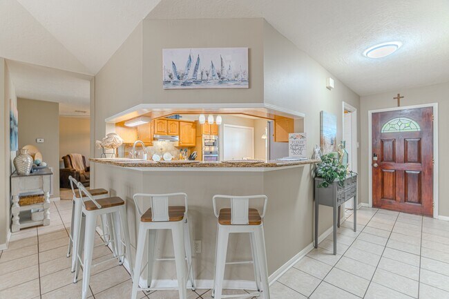 Building Photo - 13417 Bunker Hill Dr