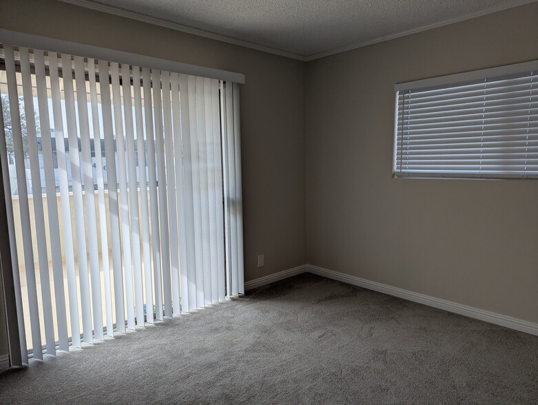 Building Photo - 4601 W 173rd St