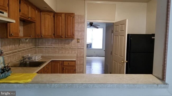 Building Photo - 3401 N Front St