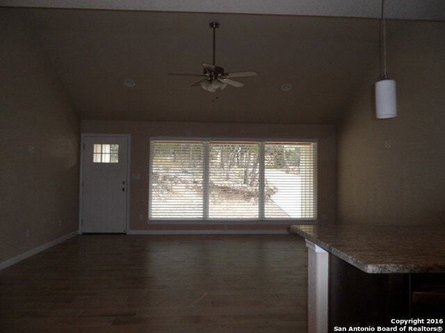 Building Photo - 606 Mockingbird Cove