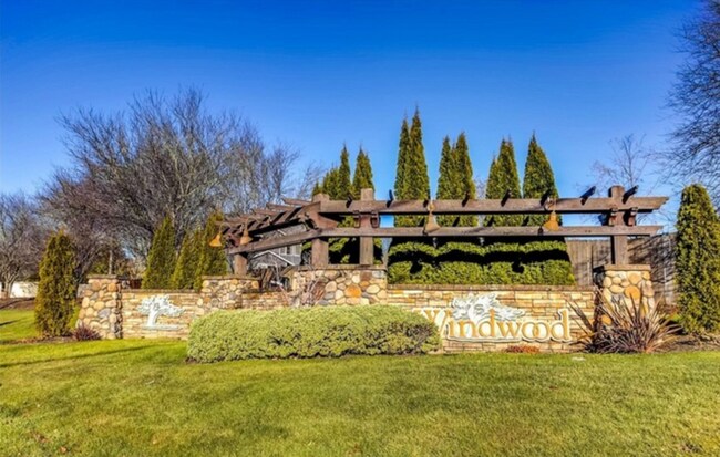 Building Photo - Beautiful 5 Bed 2.5 Bath Renton Home!