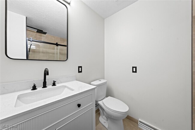 Building Photo - 12790 Heath Rd