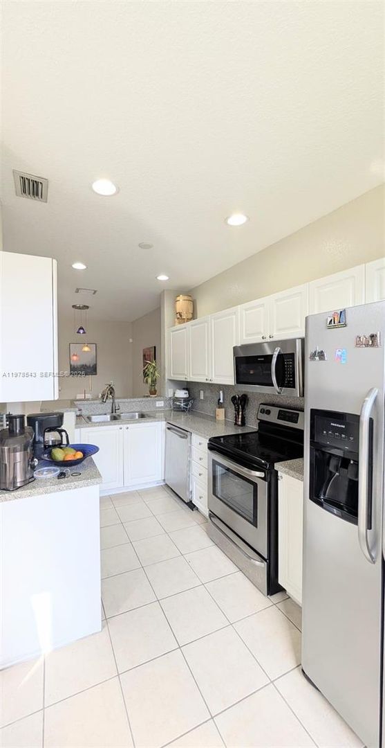 Building Photo - 3930 NW 91st Terrace