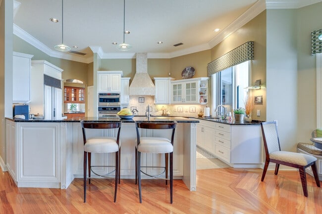 Building Photo - 1730 Caribbean Dr