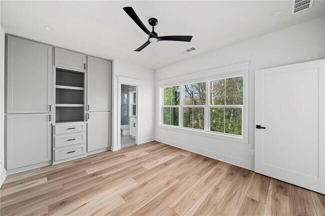 Building Photo - 3784 Pine Needle Dr NW