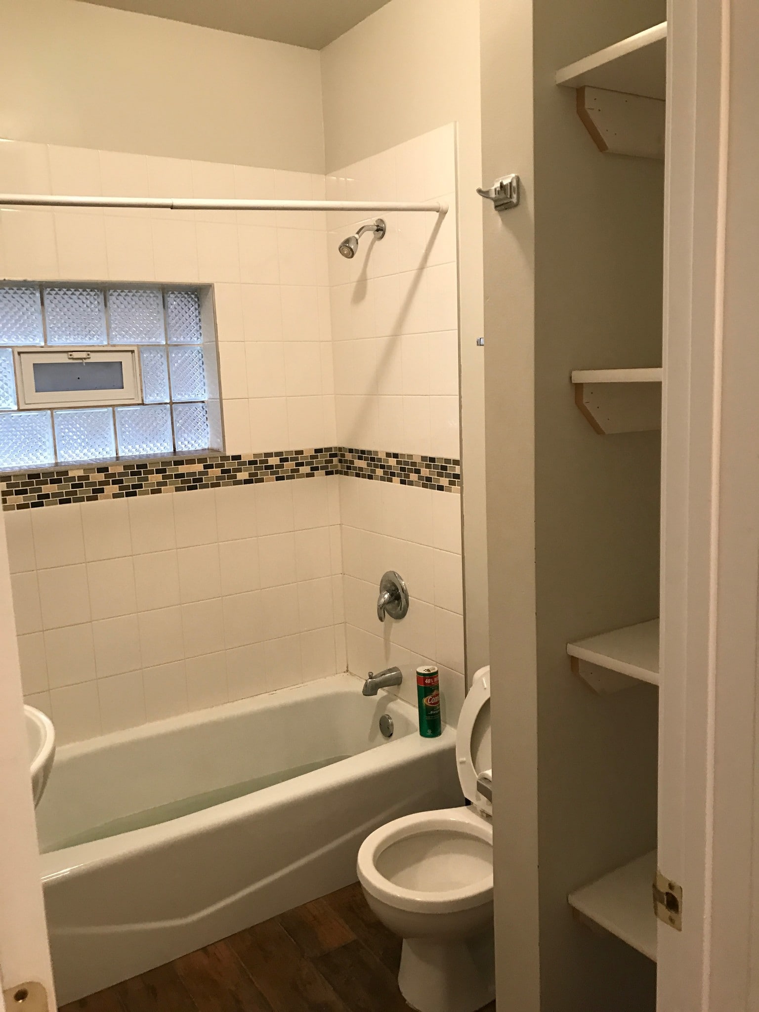 Building Photo - 1703 W Irving Park Rd