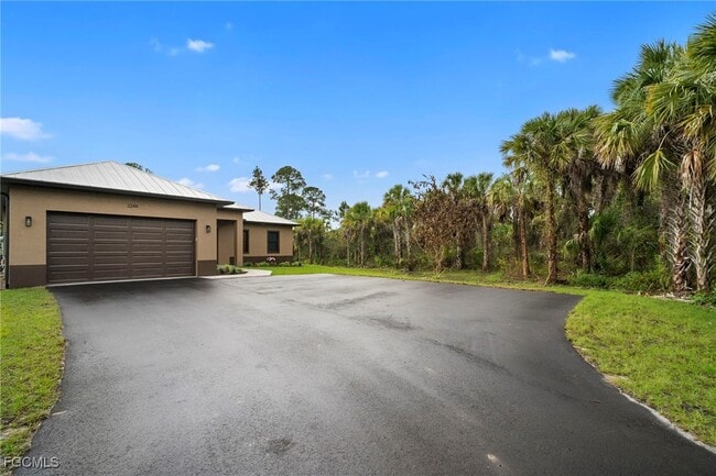 Building Photo - 3244 32nd Ave SE