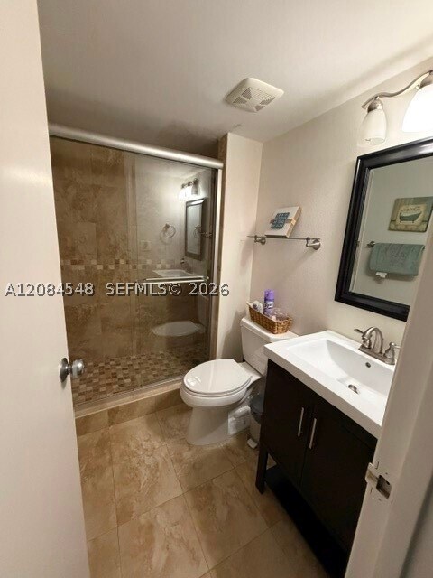 Building Photo - 2401 Collins Ave